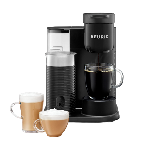 La imagen puede contener: taza de café, taza, bebida, espresso, bebida, electrodoméstico y batidora